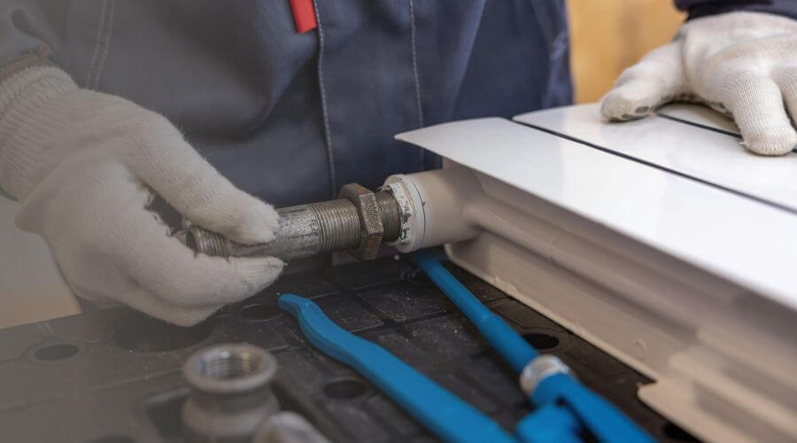 Professional water heater repair services in Des Moines, IA